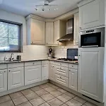 Holiday home Spacious Surrounded Large Garden *
