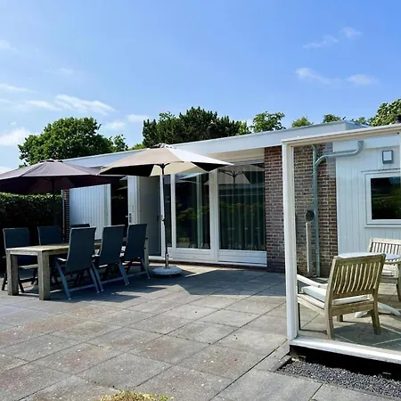 Holiday home Spacious Surrounded Large Garden Sint Maartensvlotbrug