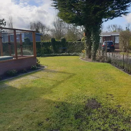 Spacious Surrounded Large Garden Holiday home *