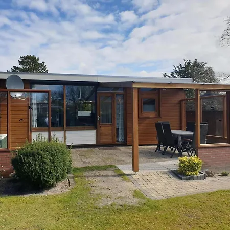 Spacious Surrounded Large Garden Holiday home Sint Maartensvlotbrug