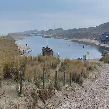 Spacious Surrounded Large Garden Sint Maartensvlotbrug