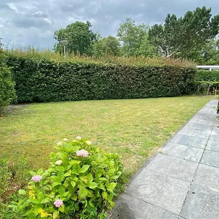 Spacious Surrounded Large Garden Sint Maartensvlotbrug