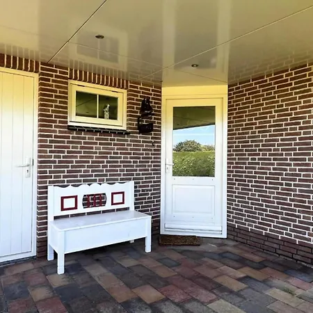 Spacious Surrounded Large Garden