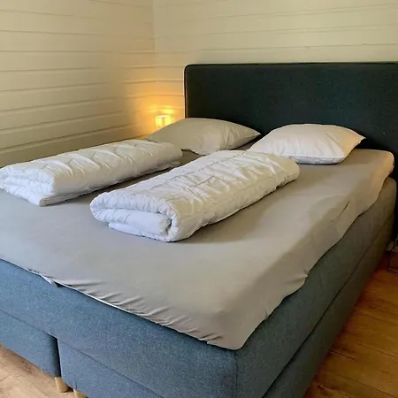 Holiday home Spacious Surrounded Large Garden *