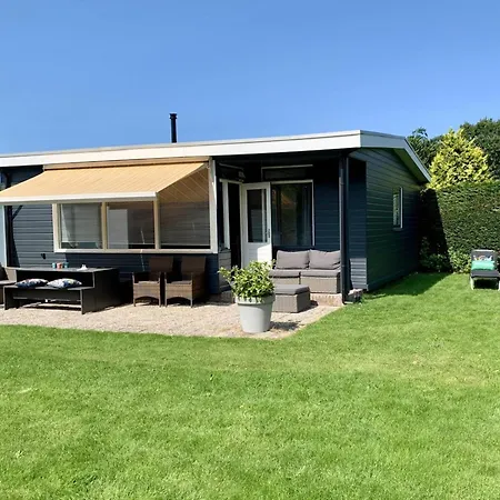 Spacious Surrounded Large Garden Holiday home *