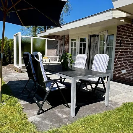 Σπίτι διακοπών Spacious Surrounded Large Garden *