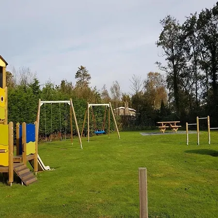 Spacious Surrounded Large Garden Holiday home Sint Maartensvlotbrug