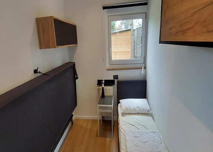 Spacious Surrounded Large Garden Sint Maartensvlotbrug