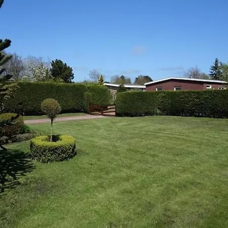 Spacious Surrounded Large Garden Sint Maartensvlotbrug