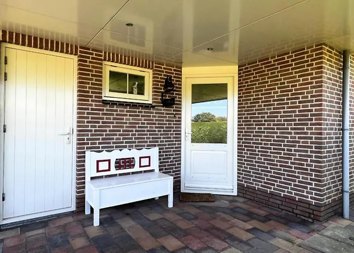 Spacious Surrounded Large Garden